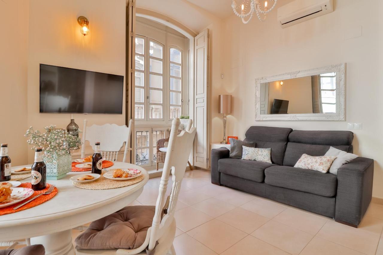 Flat 2 Bedrooms In The City Center Малага Экстерьер фото